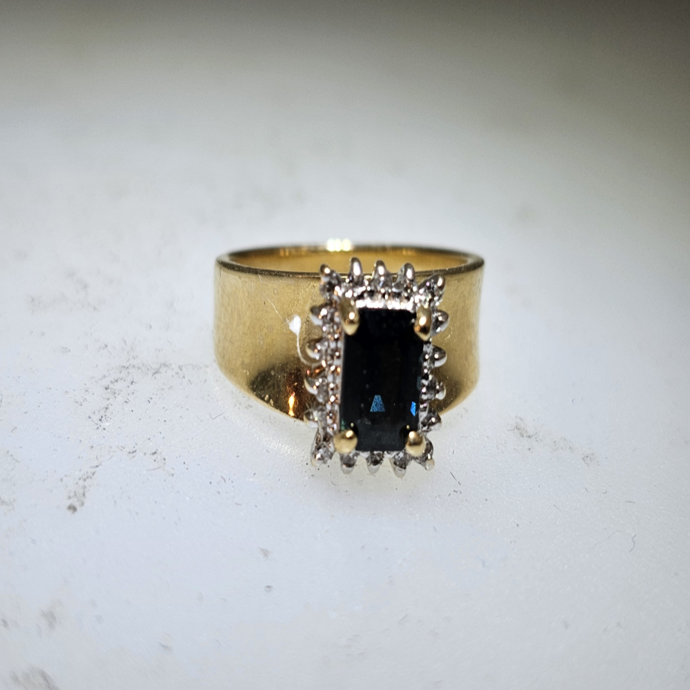 LADIES SAPPHIRE COCKTAIL RING W/DIAMONDS PO1115